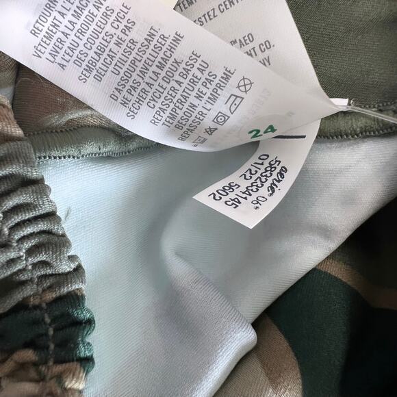 Aerie Green Printed Real Me Smocked Waistband Legging SIze X-Small - Picture 14 of 14